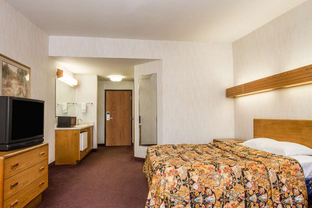 Travelodge Indianapolis Castleton Δωμάτιο φωτογραφία