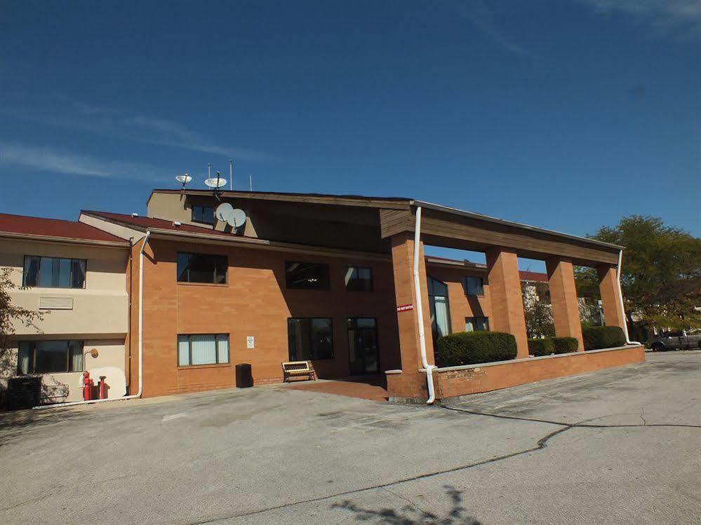 Travelodge Indianapolis Castleton Εξωτερικό φωτογραφία